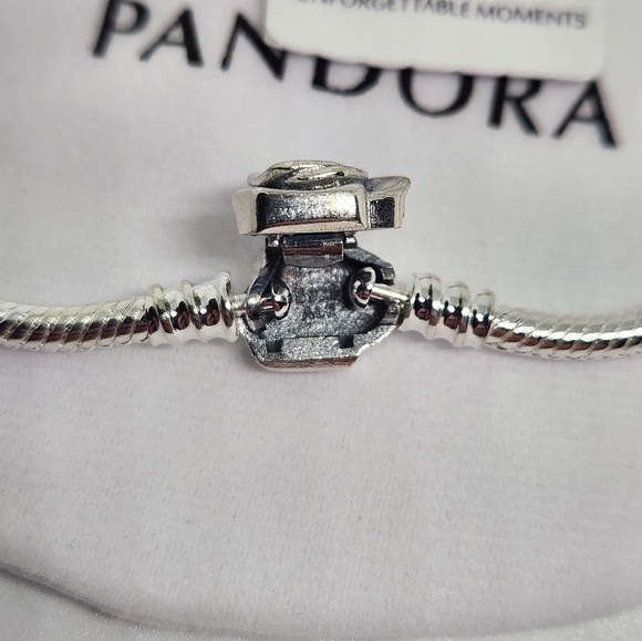 New Pandora Moments Rose In Bloom Claps Snake Chain Bracelet Size 7.5 Inches - Picture 4 of 4